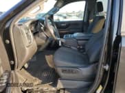 ✅ 2021 Chevrolet Silverado 1500 LT • VIN: 3GCPWCED1MG372572 • Lot: 75933134. Wystawiony na Copart z przebiegiem Nie podano. Bezpłatny archiwum sprzedaży aukcyjnych z USA i szczegółowy raport historii pojazdu na DreamBid. Zdjęcie 7.