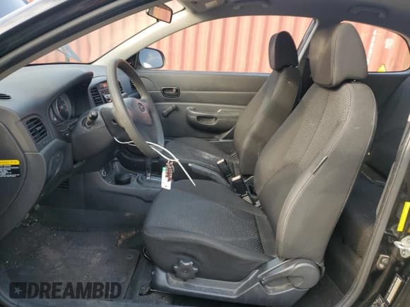 ✅ 2010 Hyundai Accent GS • VIN: KMHCM3AC6AU178464 • Лот: 60303395. Опубликован ранее на Copart с пробегом 152 904 миль. Бесплатный доступ к архиву аукционных продаж из США и подробный отчёт об истории автомобиля на DreamBid. Изображение 7.