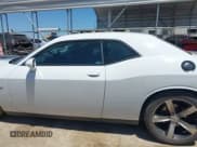 ✅ 2015 Dodge Challenger R/T • VIN: 2C3CDZAT4FH816717 • Lot: 43113796. Wystawiony na IAAI z przebiegiem 69 791 mil. Bezpłatny archiwum sprzedaży aukcyjnych z USA i szczegółowy raport historii pojazdu na DreamBid. Zdjęcie 15.