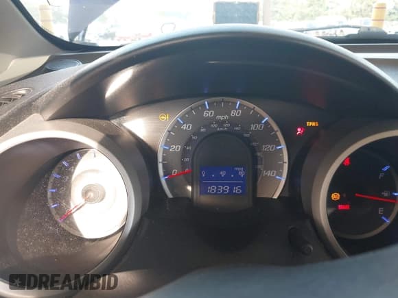 ✅ 2013 Honda Fit • VIN: JHMGE8H39DC059564 • Lot: 43094684. Wystawiony na IAAI z przebiegiem 183 916 mil. Bezpłatny archiwum sprzedaży aukcyjnych z USA i szczegółowy raport historii pojazdu na DreamBid. Zdjęcie 7.