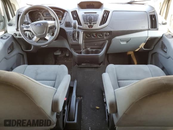 ✅ 2016 Ford Transit XL • VIN: 1FBZX2YM6GKA17670 • Lot: 71092224. Wystawiony na Copart z przebiegiem 104 268 mil. Bezpłatny archiwum sprzedaży aukcyjnych z USA i szczegółowy raport historii pojazdu na DreamBid. Zdjęcie 8.