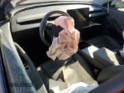 ✅ 2024 Tesla Model 3 • VIN: 5YJ3E1EA4RF872251 • Lot: 84894825. Wystawiony na Copart z przebiegiem Nie podano. Bezpłatny archiwum sprzedaży aukcyjnych z USA i szczegółowy raport historii pojazdu na DreamBid. Zdjęcie 8.