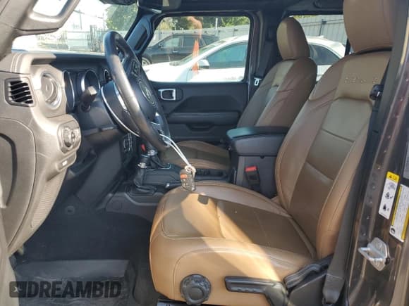 ✅ 2020 Jeep Gladiator Overland • VIN: 1C6HJTFG1LL130546 • Lot: 80891775. Wystawiony na Copart z przebiegiem 59 167 mil. Bezpłatny archiwum sprzedaży aukcyjnych z USA i szczegółowy raport historii pojazdu na DreamBid. Zdjęcie 7.