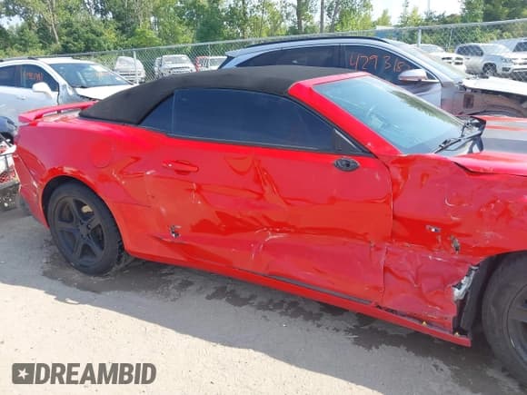 ✅ 2021 Chevrolet Camaro 1LT • VIN: 1G1FB3DS7M0102976 • Lot: 42936629. Wystawiony na IAAI z przebiegiem 68 360 mil. Bezpłatny archiwum sprzedaży aukcyjnych z USA i szczegółowy raport historii pojazdu na DreamBid. Zdjęcie 14.