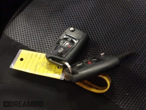 ✅ 2018 Volkswagen Tiguan S • VIN: 3VV0B7AX7JM081884 • Lot: 42613428. Listed on IAAI with 134,196 mi. Free auction sales archive from the USA and detailed vehicle history report at DreamBid. Image 11.