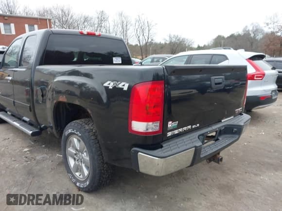 ✅ 2012 GMC Sierra 1500 SLE • VIN: 1GTR2VE73CZ189344 • Lot: 43902912. Listed on IAAI with 241,678 mi. Free auction sales archive from the USA and detailed vehicle history report at DreamBid. Image 3.