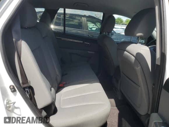 ✅ 2011 Hyundai Santa Fe GLS • VIN: 5XYZGDAB2BG017017 • Lot: 68528424. Listed on Copart with 95,999 mi. Free auction sales archive from the USA and detailed vehicle history report at DreamBid. Image 11.