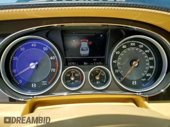 ✅ 2014 Bentley Flying Spur • VIN: SCBEC9ZA8EC088818 • Lot: 61191335. Wystawiony na Copart z przebiegiem 26 781 mil. Bezpłatny archiwum sprzedaży aukcyjnych z USA i szczegółowy raport historii pojazdu na DreamBid. Zdjęcie 9.