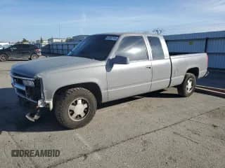 ✅ 1995 GMC Sierra 1500 • VIN: 2GTEC19K1S1532470 • Lot: 44552745. Wystawiony na Copart z przebiegiem 213 639 mil mil. Skorzystaj z bezpłatnego archiwum sprzedaży aukcyjnych z USA i zobacz szczegółowy raport historii pojazdu na DreamBid. Zdjęcie 1.
