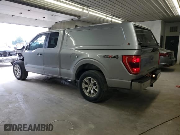 ✅ 2022 Ford F-150 XL • VIN: 1FTEX1EP2NKF30222 • Lot: 67434685. Wystawiony na Copart z przebiegiem 77 648 mil. Bezpłatny archiwum sprzedaży aukcyjnych z USA i szczegółowy raport historii pojazdu na DreamBid. Zdjęcie 2.
