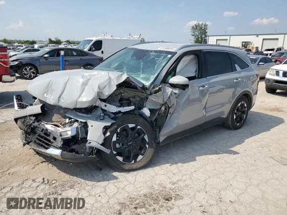 ✅ 2025 Kia Sorento S • VIN: 5XYRL4JC9SG346768 • Lot: 81098655. Listed on Copart with Not provided. Free auction sales archive from the USA and detailed vehicle history report at DreamBid. Image 1.