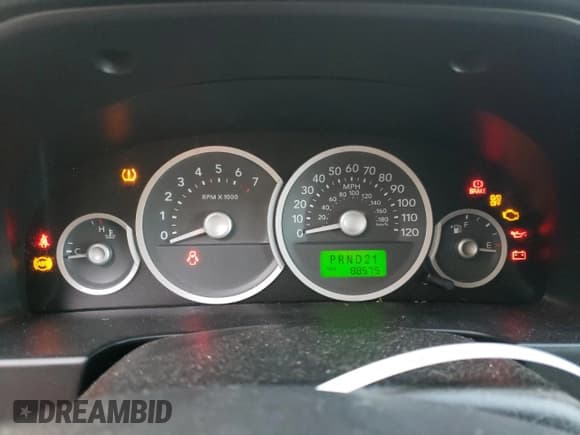 ✅ 2007 Mercury Mariner Luxury • VIN: 4M2YU91117KJ01804 • Lot: 71053404. Listed on Copart with 88,575 mi. Free auction sales archive from the USA and detailed vehicle history report at DreamBid. Image 9.