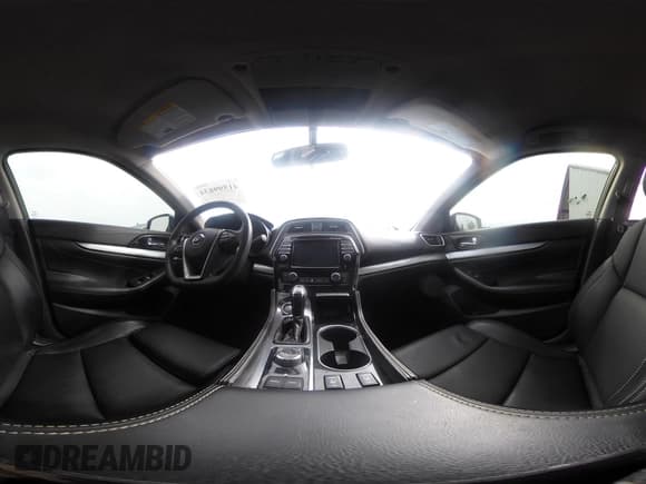 ✅ 2016 Nissan Maxima SL • VIN: 1N4AA6AP4GC383276 • Lot: 41599834. Wystawiony na IAAI z przebiegiem 47 098 mil. Bezpłatny archiwum sprzedaży aukcyjnych z USA i szczegółowy raport historii pojazdu na DreamBid. Zdjęcie 18.