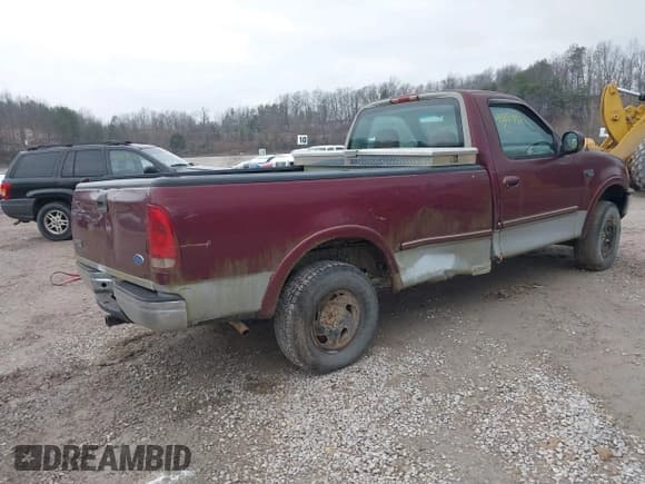✅ 1998 Ford F-150 • VIN: 1FTZF1826WNA62208 • Lot: 43854921. Wystawiony na IAAI z przebiegiem 182 484 mil. Bezpłatny archiwum sprzedaży aukcyjnych z USA i szczegółowy raport historii pojazdu na DreamBid. Zdjęcie 4.