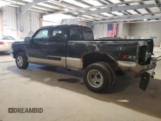 ✅ 2003 Chevrolet Silverado 1500 LS • VIN: 2GCEK19T431181051 • Лот: 78799604. Опубликован ранее на Copart с пробегом 276 337 миль. Бесплатный доступ к архиву аукционных продаж из США и подробный отчёт об истории автомобиля на DreamBid. Изображение 2.
