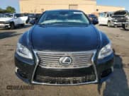 ✅ 2013 Lexus LS 460 • VIN: JTHCL5EF3D5019390 • Лот: 85952365. Опубликован ранее на Copart с пробегом 147 237 миль. Бесплатный доступ к архиву аукционных продаж из США и подробный отчёт об истории автомобиля на DreamBid. Изображение 5.