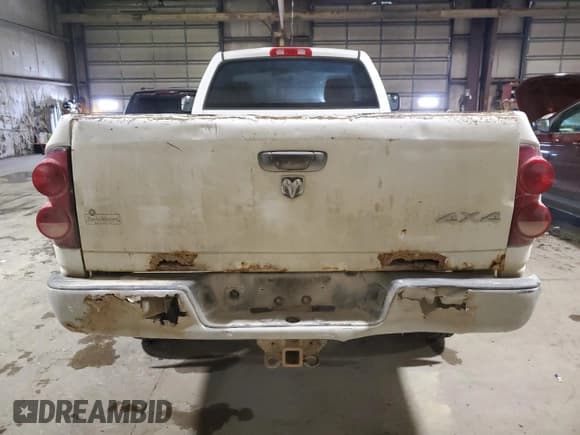 ✅ 2009 Dodge 2500 ST • VIN: 3D7KS26TX9G563684 • Lot: 44511225. Wystawiony na Copart z przebiegiem 216 565 mil. Bezpłatny archiwum sprzedaży aukcyjnych z USA i szczegółowy raport historii pojazdu na DreamBid. Zdjęcie 6.