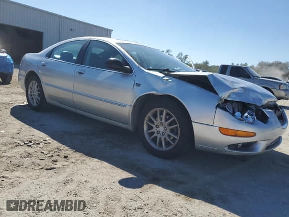 ✅ 2002 Chrysler 300M M • VIN: 2C3AE66GX2H150021 • Lot: 90219685. Wystawiony na Copart z przebiegiem 132 402 mil. Bezpłatny archiwum sprzedaży aukcyjnych z USA i szczegółowy raport historii pojazdu na DreamBid. Zdjęcie 4.