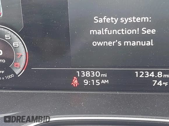 ✅ 2023 Audi Q5 S line Premium Plus • VIN: WA1EAAFY1P2180619 • Lot: 43097578. Listed on IAAI with 13,830 mi. Free auction sales archive from the USA and detailed vehicle history report at DreamBid. Image 15.