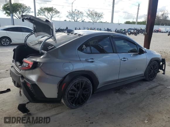 ✅ 2022 Subaru WRX Premium • VIN: JF1VBAF69N9028048 • Lot: 57019985. Wystawiony na Copart z przebiegiem 73 524 mil. Bezpłatny archiwum sprzedaży aukcyjnych z USA i szczegółowy raport historii pojazdu na DreamBid. Zdjęcie 3.