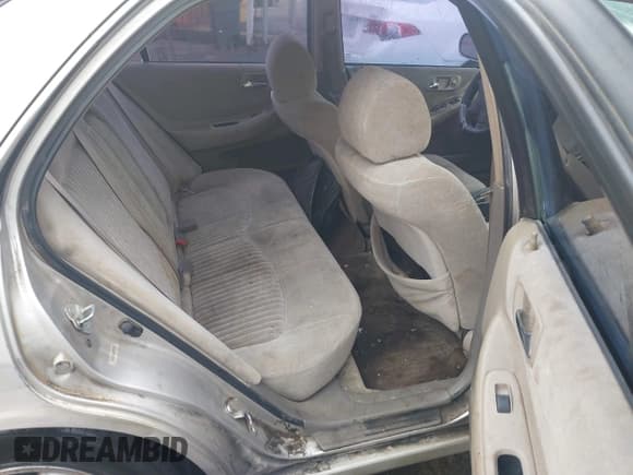 ✅ 1998 Honda Accord EX • VIN: 1HGCG5651WA101268 • Lot: 43874092. Listed on IAAI with Not provided. Free auction sales archive from the USA and detailed vehicle history report at DreamBid. Image 8.