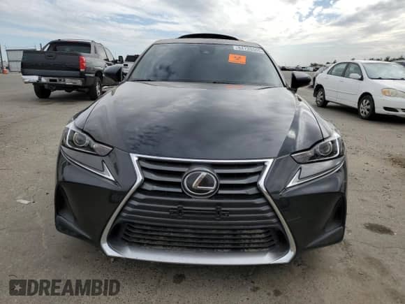 2019 Lexus IS 300 z VIN JTHBA1D27K5095541, wystawiony jako Copart lot #84733505 z przebiegiem 56 177 mil mil oraz Szkoda całkowita • Salvage title. Historia ofert i sprzedaży dostępna na DreamBid. Obrazek 5.
