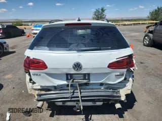 ✅ 2017 Volkswagen Golf S • VIN: 3VW017AU0HM531275 • Lot: 68853235. Wystawiony na Copart z przebiegiem 128 644 mil. Bezpłatny archiwum sprzedaży aukcyjnych z USA i szczegółowy raport historii pojazdu na DreamBid. Zdjęcie 6.