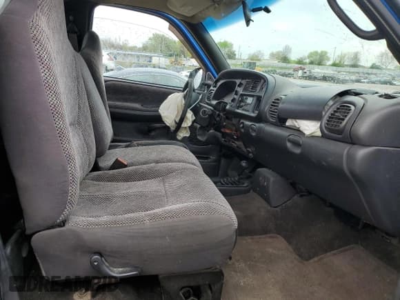 ✅ 1999 Dodge 1500 • VIN: 1B7HF16Y9XS311882 • Лот: 50290174. Опубликован ранее на Copart с пробегом 245 536 миль. Бесплатный доступ к архиву аукционных продаж из США и подробный отчёт об истории автомобиля на DreamBid. Изображение 10.