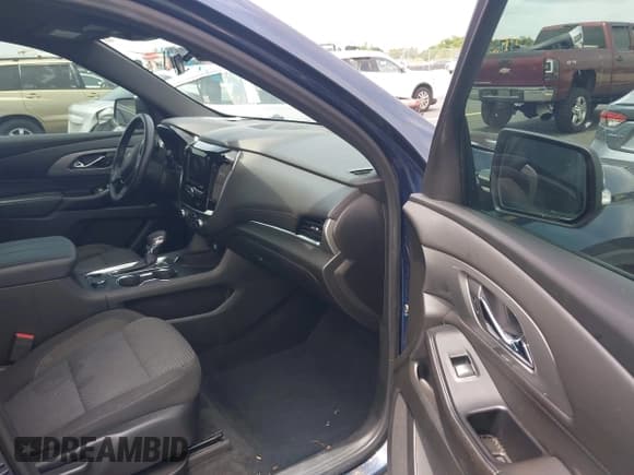 ✅ 2023 Chevrolet Traverse LT Cloth • VIN: 1GNERGKW5PJ130969 • Лот: 42643661. Опубликован ранее на IAAI с пробегом 64 421 миль. Бесплатный доступ к архиву аукционных продаж из США и подробный отчёт об истории автомобиля на DreamBid. Изображение 5.