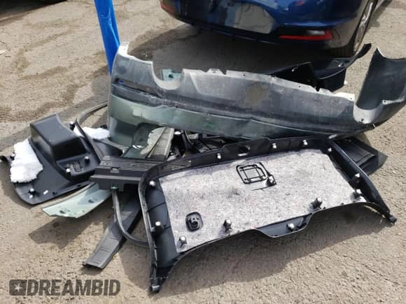 2015 Subaru Forester Premium с VIN JF2SJADC1FG517325, выставлен на аукционе Copart как лот 81567995 с пробегом 96 173 миль миль и Списание • Salvage title. История ставок и продаж доступна на DreamBid. Изображение 12.