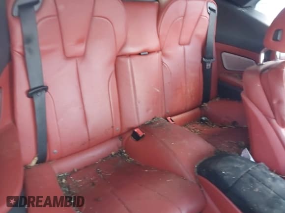 ✅ 2018 BMW M6 • VIN: WBS6G9C56JBM23844 • Лот: 41206052. Опубликован ранее на IAAI с пробегом 32 670 миль. Бесплатный доступ к архиву аукционных продаж из США и подробный отчёт об истории автомобиля на DreamBid. Изображение 8.