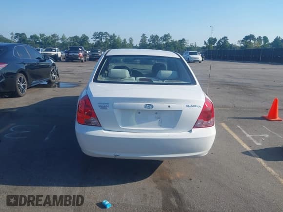 ✅ 2006 Hyundai Elantra GLS • VIN: KMHDN46D66U284655 • Lot: 42565025. Wystawiony na IAAI z przebiegiem 154 690 mil. Bezpłatny archiwum sprzedaży aukcyjnych z USA i szczegółowy raport historii pojazdu na DreamBid. Zdjęcie 16.