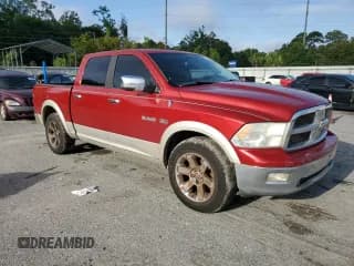 ✅ 2009 Dodge 1500 TRX • VIN: 1D3HB13T39S710933 • Lot: 59275285. Wystawiony na Copart z przebiegiem 237 955 mil. Bezpłatny archiwum sprzedaży aukcyjnych z USA i szczegółowy raport historii pojazdu na DreamBid. Zdjęcie 4.