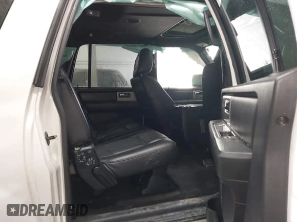 ✅ 2015 Ford Expedition Max Limited • VIN: 1FMJK2AT3FEF50514 • Лот: 41550124. Опубликован ранее на IAAI с пробегом 63 372 миль. Бесплатный доступ к архиву аукционных продаж из США и подробный отчёт об истории автомобиля на DreamBid. Изображение 8.