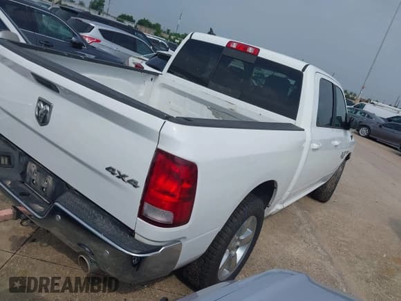 ✅ 2019 Ram 1500 SLT • VIN: 1C6RR7LT8KS688078 • Lot: 39641462. Listed on IAAI with 25,502 mi. Free auction sales archive from the USA and detailed vehicle history report at DreamBid. Image 4.