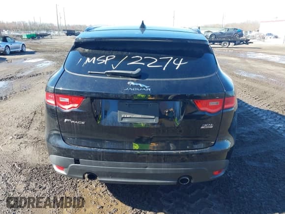 ✅ 2018 Jaguar F-Pace 30t Premium • VIN: SADCJ2GX3JA202274 • Lot: 40171256. Listed on IAAI with Not provided. Free auction sales archive from the USA and detailed vehicle history report at DreamBid. Image 16.