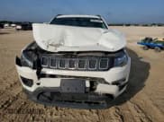 ✅ 2019 Jeep Compass Latitude • VIN: 3C4NJCBB7KT762945 • Lot: 55917165. Wystawiony na Copart z przebiegiem 100 854 mil. Bezpłatny archiwum sprzedaży aukcyjnych z USA i szczegółowy raport historii pojazdu na DreamBid. Zdjęcie 5.