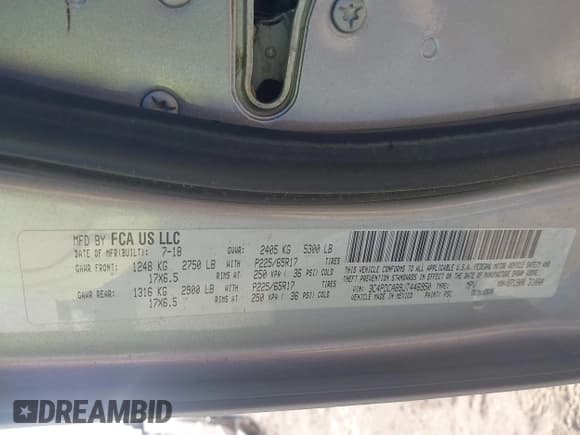 ✅ 2018 Dodge Durango SXT • VIN: 1C4RDHAG6JC277970 • Lot: 43686708. Wystawiony na IAAI z przebiegiem 86 569 mil. Bezpłatny archiwum sprzedaży aukcyjnych z USA i szczegółowy raport historii pojazdu na DreamBid. Zdjęcie 9.