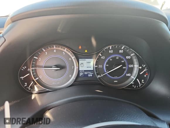 ✅ 2016 Infiniti QX80 • VIN: JN8AZ2NC9G9402750 • Lot: 86061055. Listed on Copart with 136,774 mi. Free auction sales archive from the USA and detailed vehicle history report at DreamBid. Image 9.