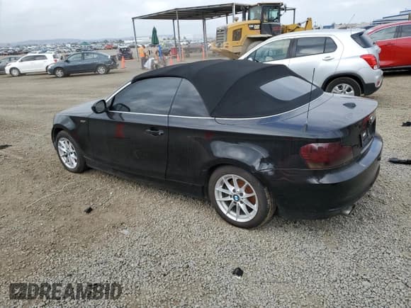 ✅ 2010 BMW 1 Series 128i • VIN: WBAUN1C58AVH82133 • Lot: 63510573. Listed on Copart with Not provided. Free auction sales archive from the USA and detailed vehicle history report at DreamBid. Image 2.