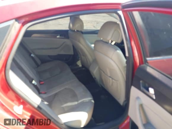 ✅ 2017 Hyundai Sonata Sport • VIN: 5NPE34AF9HH577020 • Lot: 43408537. Listed on IAAI with 174,024 mi. Free auction sales archive from the USA and detailed vehicle history report at DreamBid. Image 8.