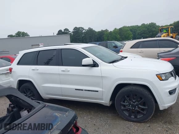 ✅ 2020 Jeep Grand Cherokee Altitude • VIN: 1C4RJEAG6LC403013 • Лот: 42346248. Опубликован ранее на IAAI с пробегом 76 695 миль. Бесплатный доступ к архиву аукционных продаж из США и подробный отчёт об истории автомобиля на DreamBid. Изображение 13.