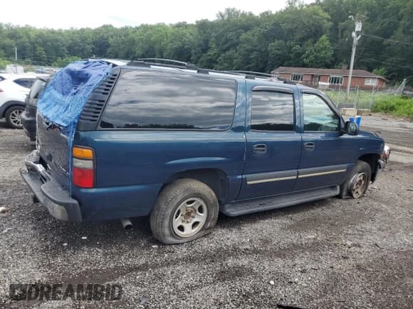 ✅ 2005 Chevrolet Suburban LT • VIN: 1GNFK16Z95J117326 • Лот: 62635875. Опубликован ранее на Copart с пробегом 308 712 миль. Бесплатный доступ к архиву аукционных продаж из США и подробный отчёт об истории автомобиля на DreamBid. Изображение 3.
