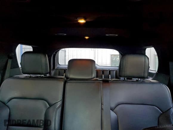 ✅ 2017 Ford Explorer XLT • VIN: 1FM5K8D83HGB70849 • Lot: 94141405. Wystawiony na Copart z przebiegiem 108 809 mil. Bezpłatny archiwum sprzedaży aukcyjnych z USA i szczegółowy raport historii pojazdu na DreamBid. Zdjęcie 10.