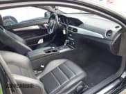 ✅ 2013 Mercedes-Benz C 250 • VIN: WDDGJ4HB6DG011970 • Lot: 41499440. Wystawiony na IAAI z przebiegiem 75 354 mil. Bezpłatny archiwum sprzedaży aukcyjnych z USA i szczegółowy raport historii pojazdu na DreamBid. Zdjęcie 5.