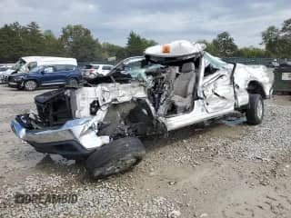 2020 Chevrolet Silverado 1500 LT z VIN 3GCPYDEK4LG294348, wystawiony jako Copart lot #81231035 z przebiegiem Nie podano mil oraz Szkoda całkowita • Salvage title. Historia ofert i sprzedaży dostępna na DreamBid. Obrazek 1.