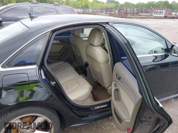 ✅ 2012 Audi A4 Premium Plus • VIN: WAUFFAFL7CN015275 • Lot: 42715305. Listed on IAAI with 163,978 mi. Free auction sales archive from the USA and detailed vehicle history report at DreamBid. Image 8.