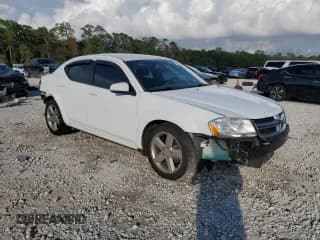 ✅ 2012 Dodge Avenger SXT • VIN: 1C3CDZCB9CN147674 • Лот: 79963154. Опубликован ранее на Copart с пробегом 126 059 миль. Бесплатный доступ к архиву аукционных продаж из США и подробный отчёт об истории автомобиля на DreamBid. Изображение 4.