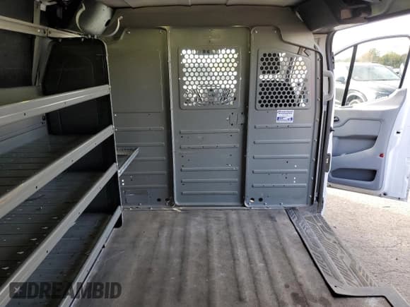 ✅ 2017 Ford Transit • VIN: 1FTYR2YM5HKB24700 • Лот: 93359545. Опубликован ранее на Copart с пробегом 94 105 миль. Бесплатный доступ к архиву аукционных продаж из США и подробный отчёт об истории автомобиля на DreamBid. Изображение 10.