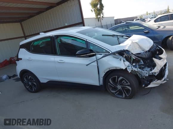 ✅ 2023 Chevrolet Bolt EV 2LT • VIN: 1G1FX6S04P4176695 • Lot: 42354391. Listed on IAAI with 16,977 mi. Free auction sales archive from the USA and detailed vehicle history report at DreamBid. Image 14.